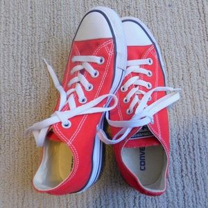 Red Chuck Taylor Converse Unisex 8 All Stars Vans